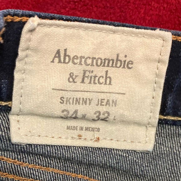 Abercrombie and Fitch men’s blue jeans in size 34 32. they are skinny jeans. - Picture 6 of 7
